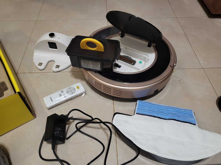 Прахосмукачка робот Fmart