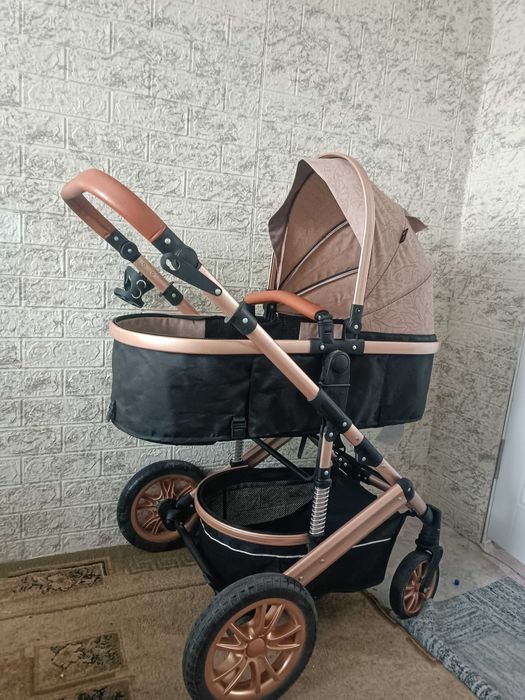 Коляска-трансформер детская