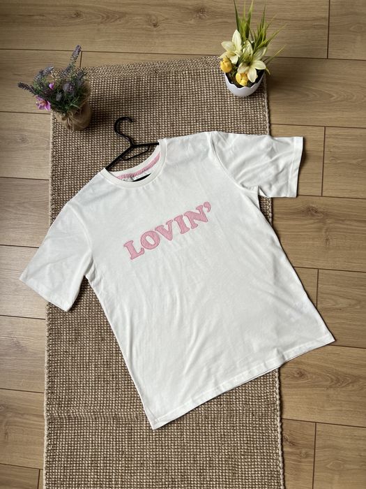 Различни тениски на страхотни цени