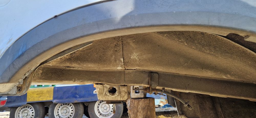 Cabina simpla / dubla Iveco Daily Euro 2 / 3 Fara rugina