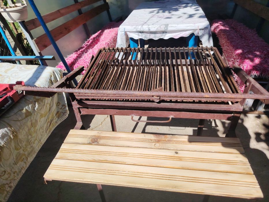 Барбекю въртяща се