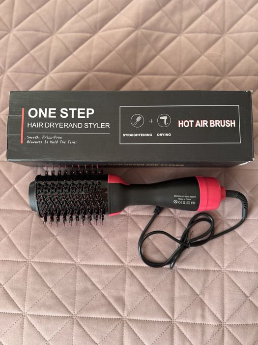 електрическа четка за коса - One Step Hair Dryer And Styler на GLAMY.