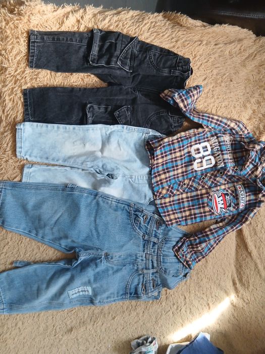 Продам детские вещи