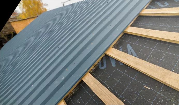 Firma acoperisuri invelitori dulgherie mansardari reparatii