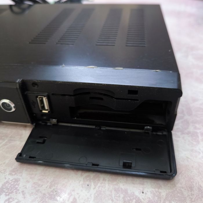 Спутниковый ресивер Digital Satellite Receiver HD2 — Full HD, DVB-S2