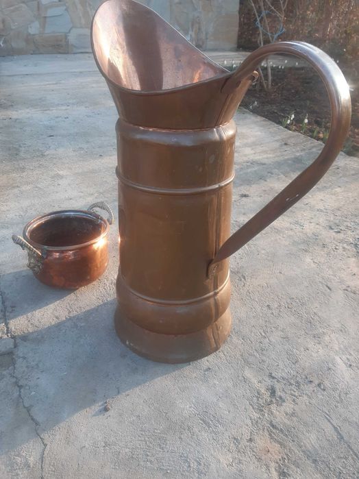 Carafa veche lucrata manual