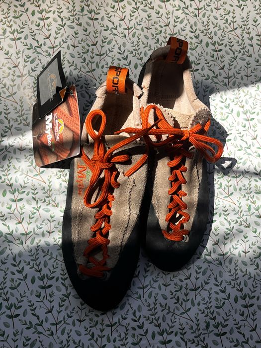 Espadrile noi de escalada la sportiva mythos eco marimea 40 pentru escalada/catarari