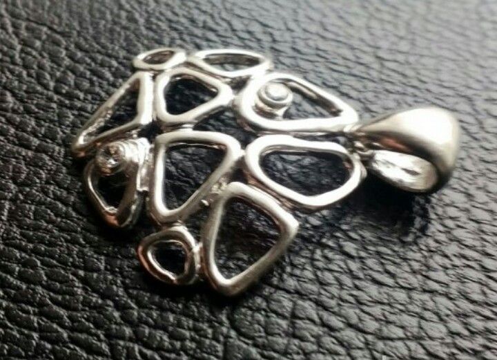 Нова сребърна висулка-неповторима,великолепна, с циркони !