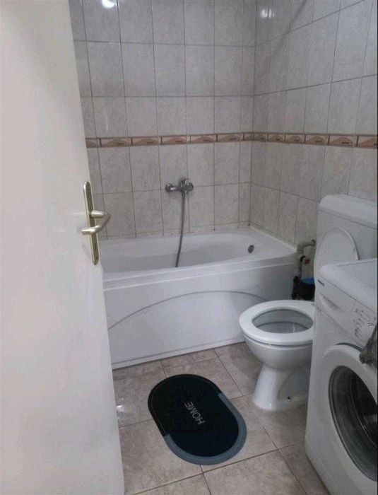 Дава се под наем Двустаен апартамент в Бургас, Изгрев - 57 кв.м за 204 € - Снимка #3