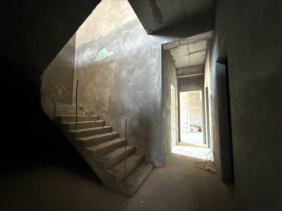 Продается Новостройка Коробка с Терассой на Ташкент Сити 6/8-9/9.