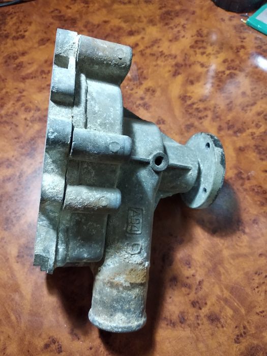 Помпа Газ-24.Волга