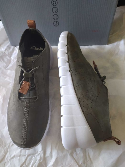 Нови Clarks. Оригинали обувки, естествена кожа, н.33, 33,5, 34, 35
