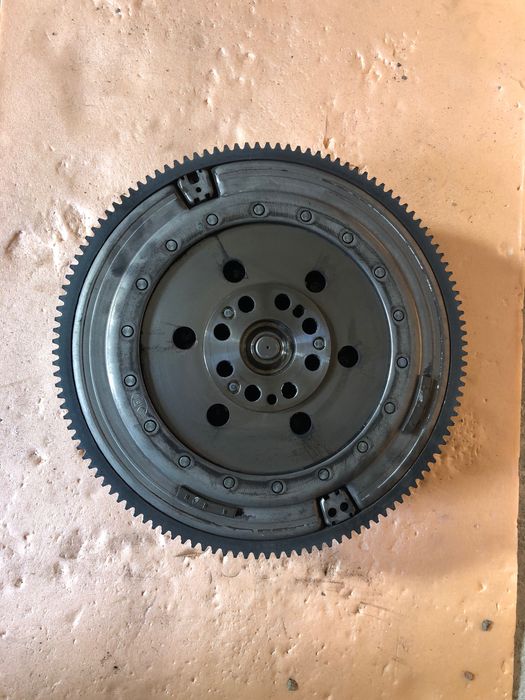 Volanta,disc ambreaj BMW E90  N47 184hp F10 F11 N57 245hp