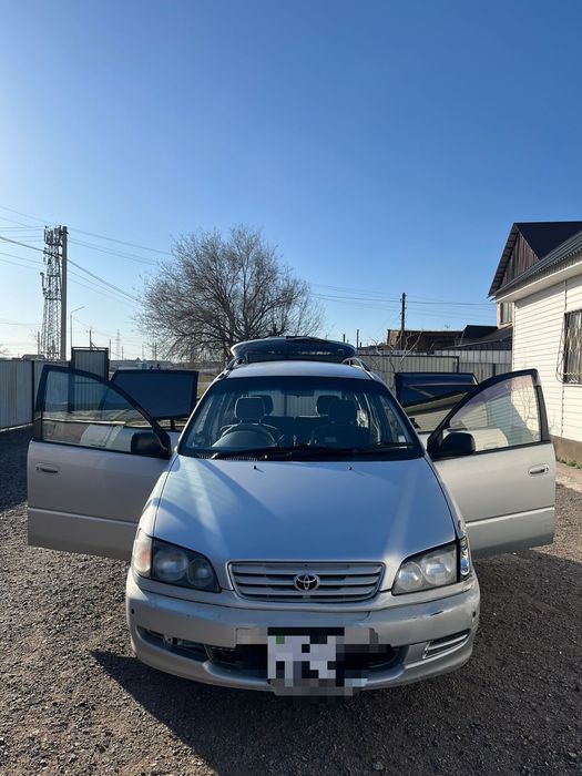Продается Toyota ipsum