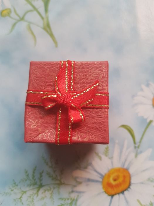 Сережки ,бусы украшения