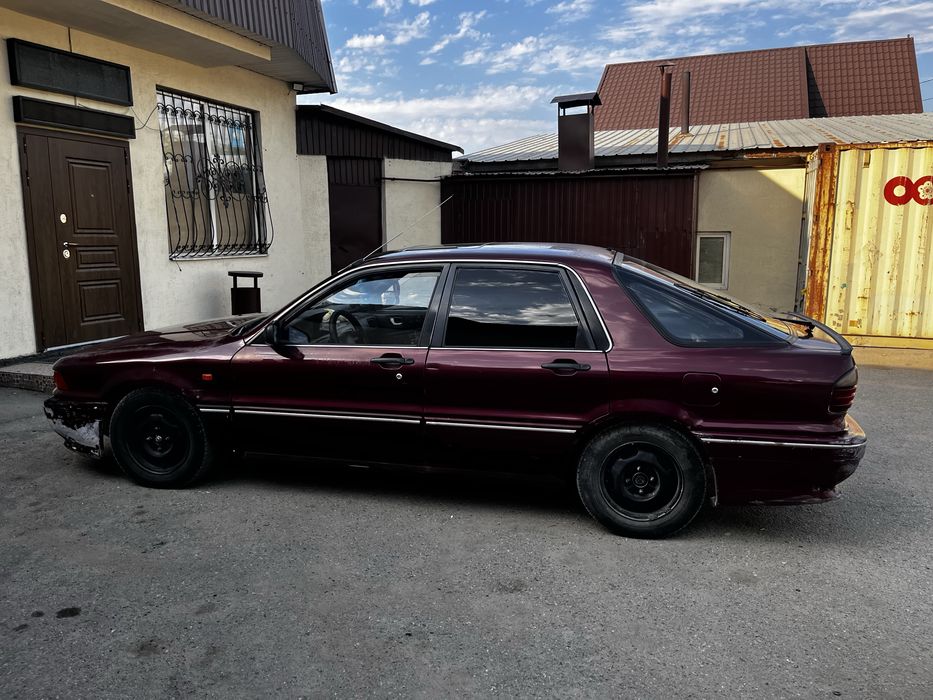 Mitsubishi Galant 1.8,  1992 года