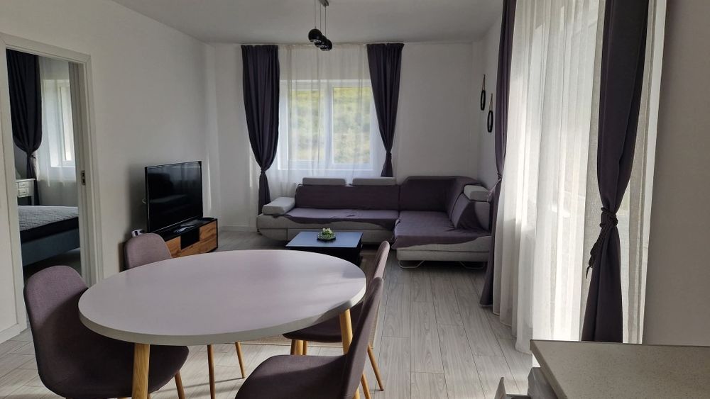 Pf.inchiriez apartament