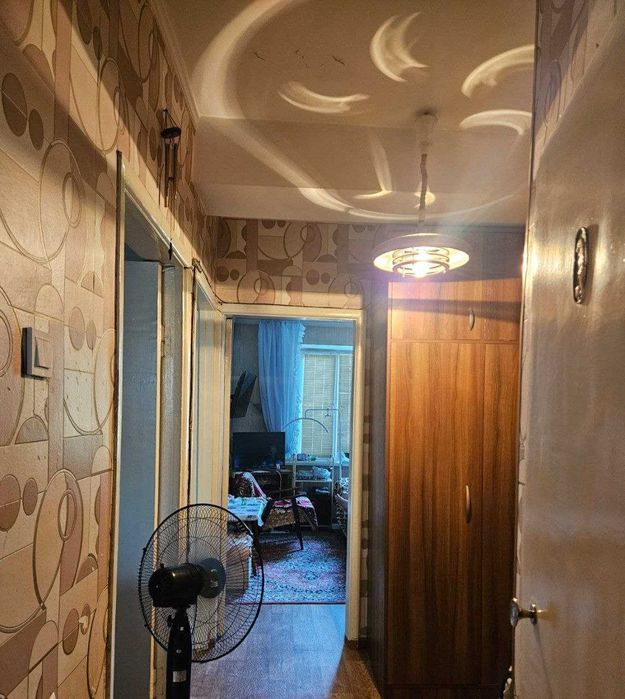 Продается 3х комнатная квартира от собственника. Ю-Абад-4. Кирпич.