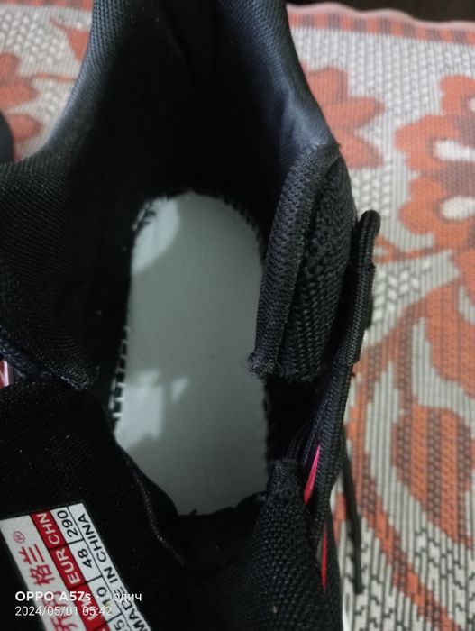 Продам кроссовки