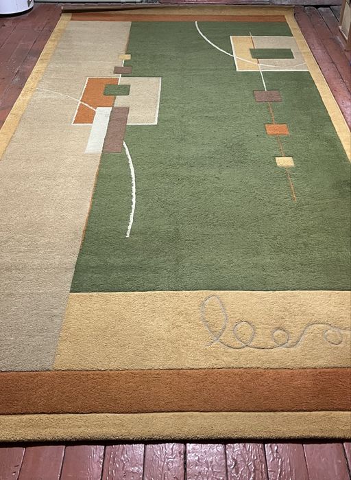 Продаж ковёр. Подойдет для спальни или детской.