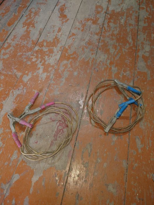 Компрессор, углекислый газовый баллон, лебёдка, домкрат