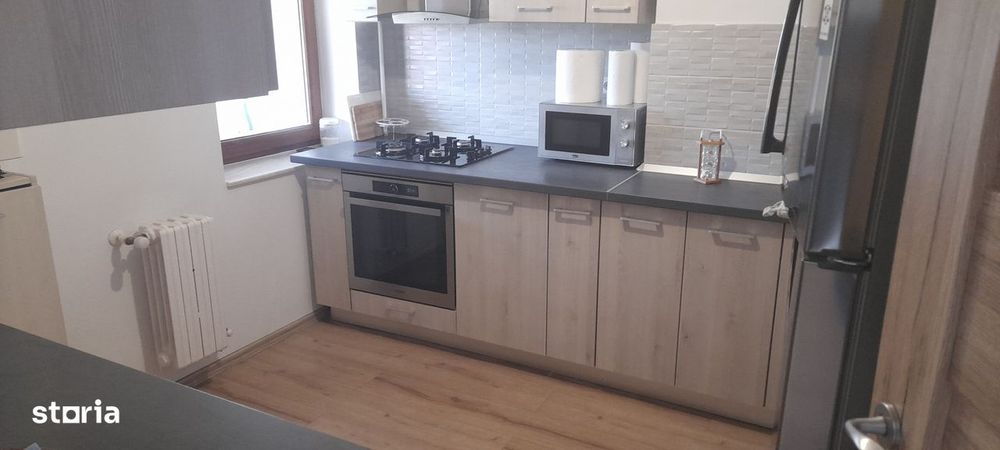 Apartament spațios cu 3 camere – Zona Policlinica Armatei, Târgoviște