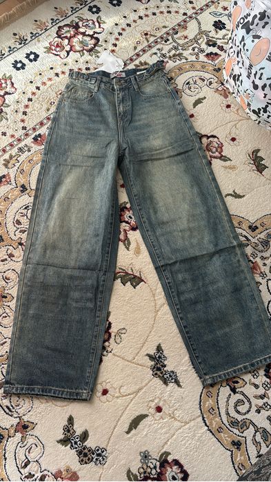 Продам джинсы новые