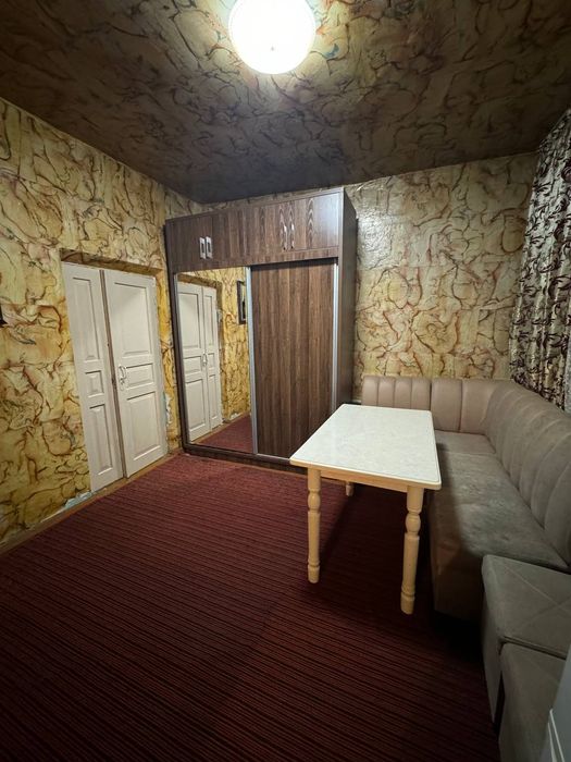 Srochna Hovli sotiladi Tabibiy ko'chasida bez makler