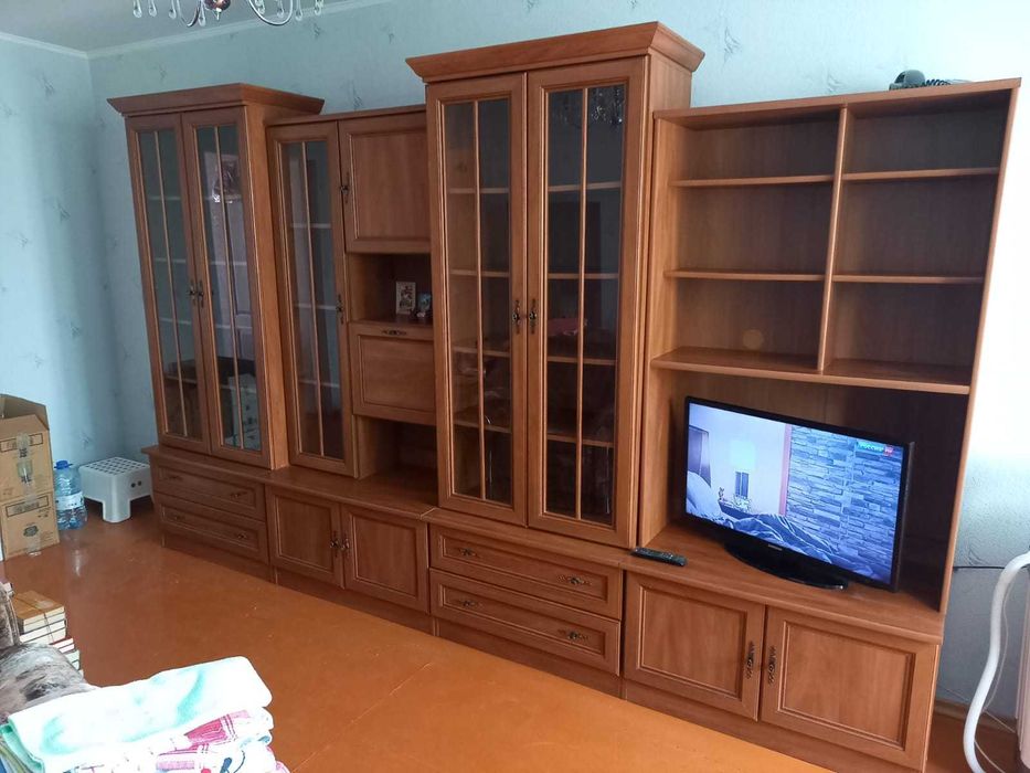 стенка горка в гостиную ; спальня