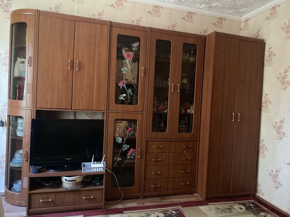 Стенка в гостиную