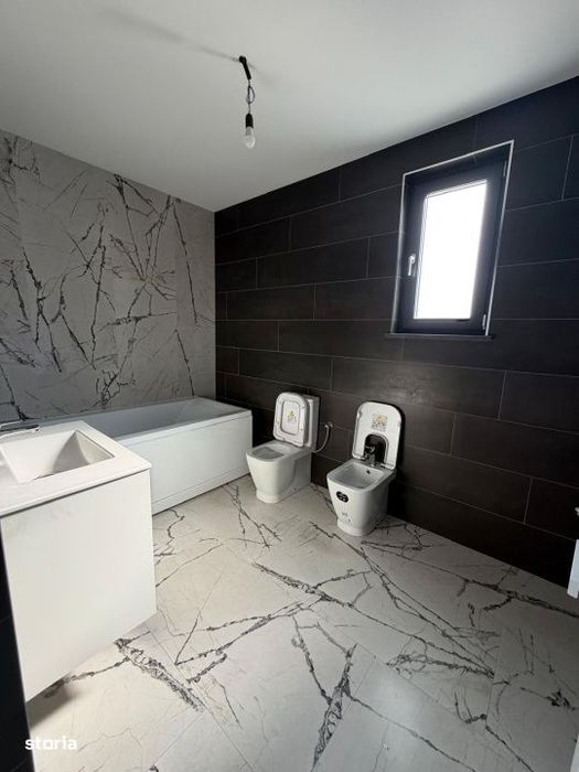 Spatiu comercial, 90 mp , chirie ,  Radauti