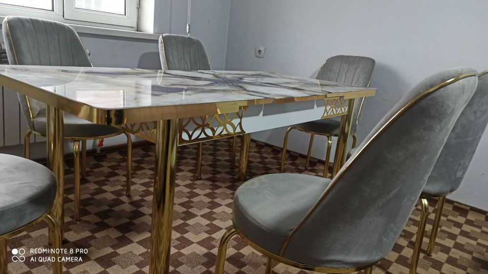 Срочно Стол стул комплект сотилади