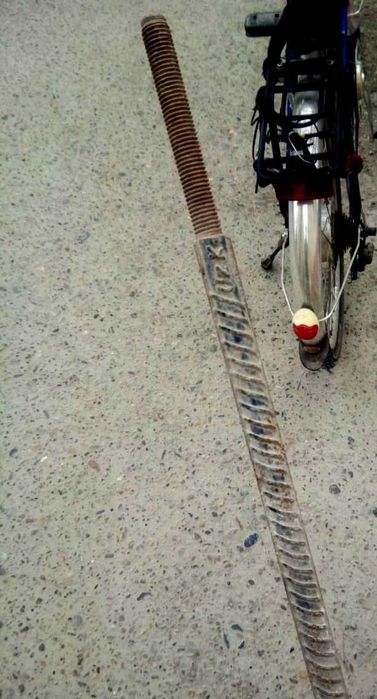 Продаётся  арматура с резьбой    шт   40 000 сум