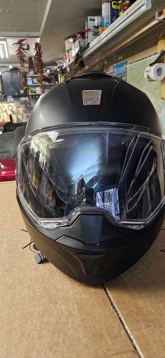 Продавам каска Scorpion exo tech