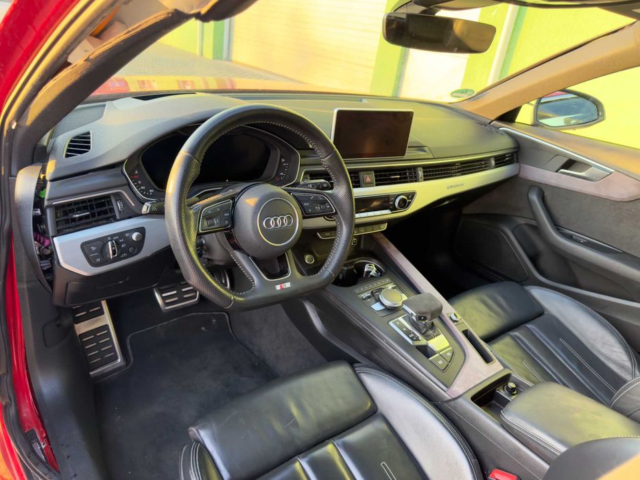 AUDI A4 B9 На Части