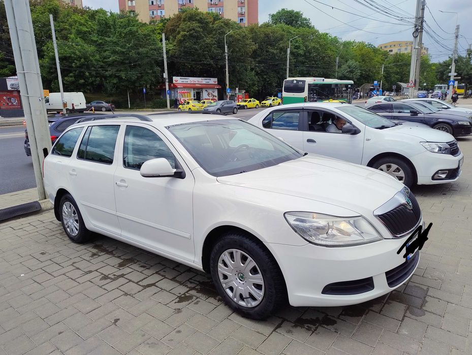 SKODA Octavia 2011 — imagine 5