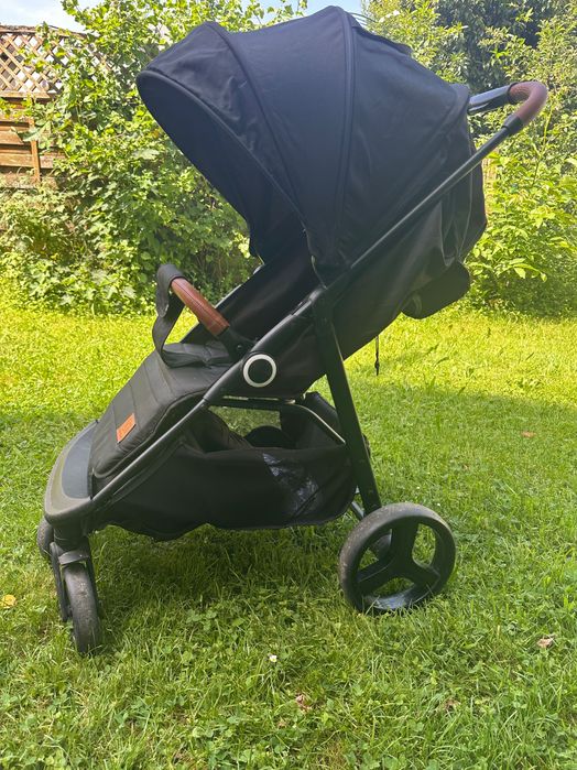 Vând Cărucior kinderkraft grande plus