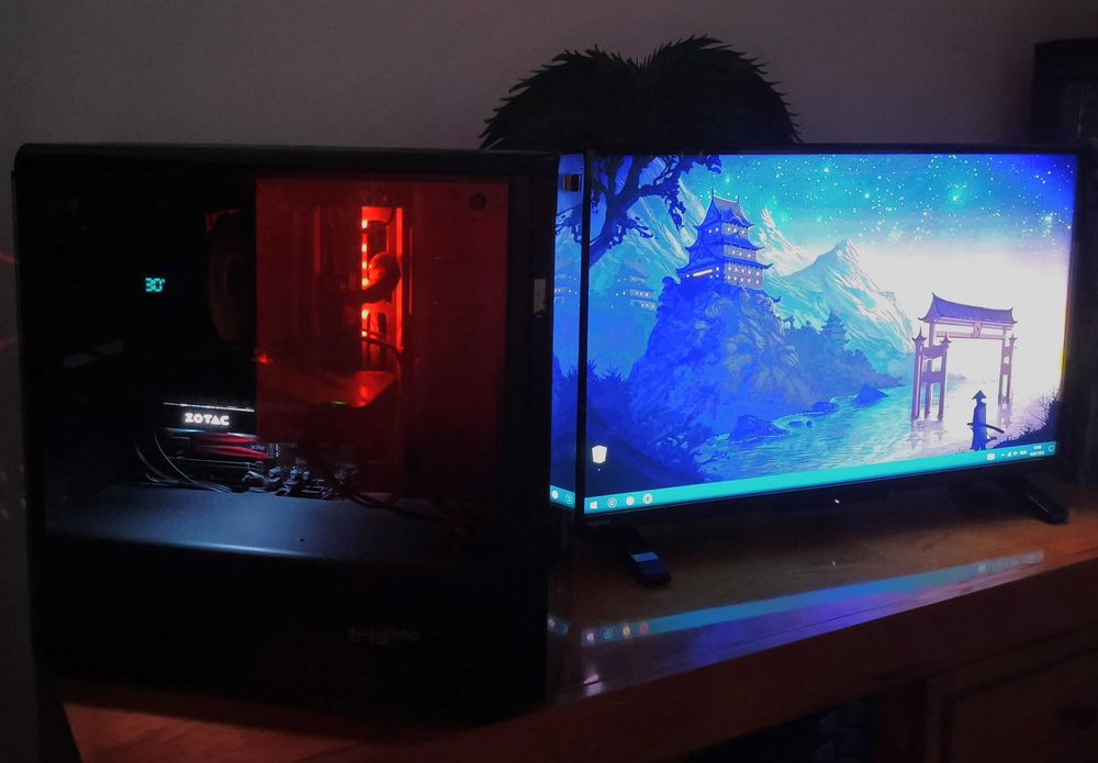 Vând PC Gaming Ryzen 7