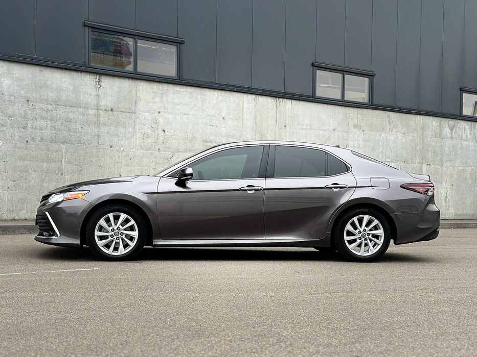 Toyota Camry 70/75