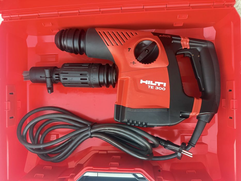 Hilti TE-300 AVR cu adaptor cu ace