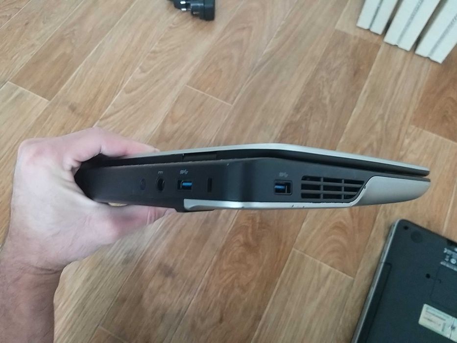 Продавам 2 Лаптопа на марките (Dell и HP) Втора ръка.