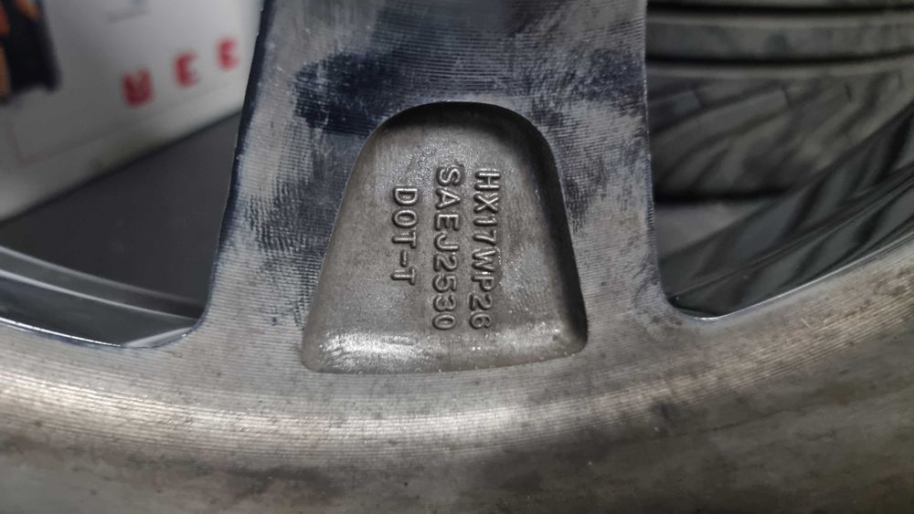 Джанти 17'' за Chevrolet, Pontiac, Oldsmobile, Buick - American Racing Torq Thrust