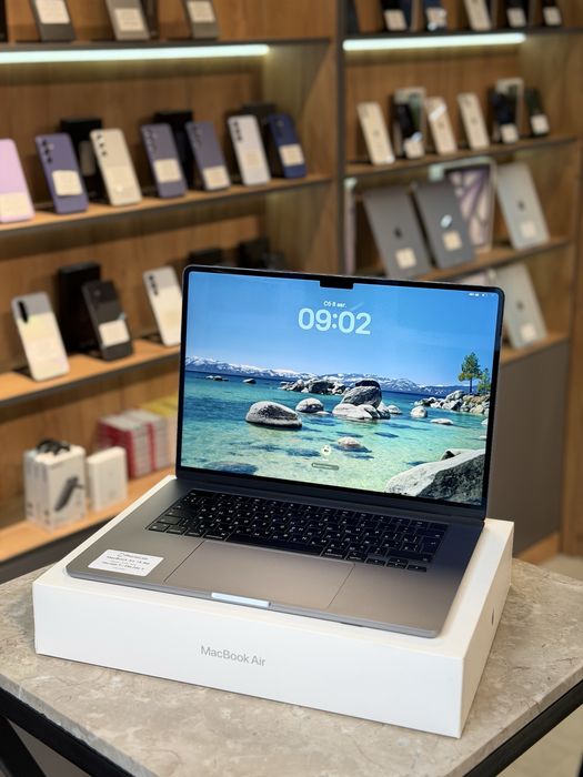 MacBook Air 15” M2 256GB / PhoneLab
