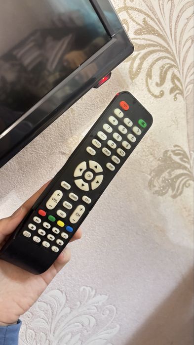 Большой Samsung Smart TV 42 (Full HD) — Отличное состояние