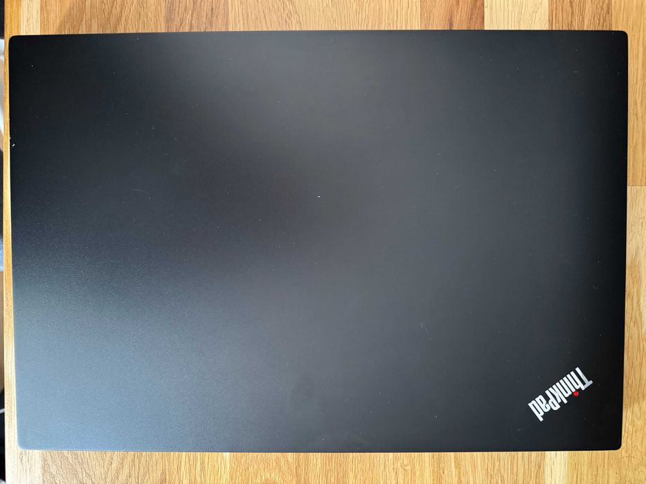 Lenovo ThinkPad E590 – i7, 24GB RAM, 512GB NVMe, RX550X, Win11