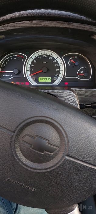 Продаётся нексия 2