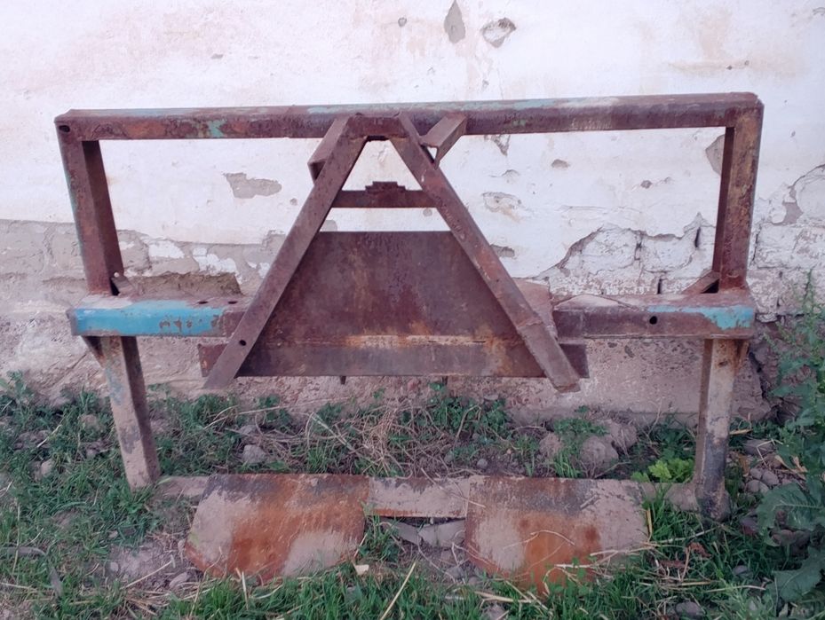 Traktor sotiladi barcha organlari blan