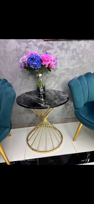 Журнальный столик в стиле лофт / модерн