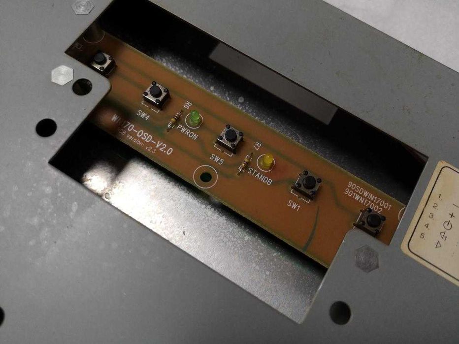 Monitor Novomatic 19″ Touchscreen 4:3 controller 3M 1280×1024