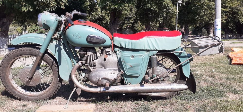 Мотоциклет ИЖ ПЛАНЕТА